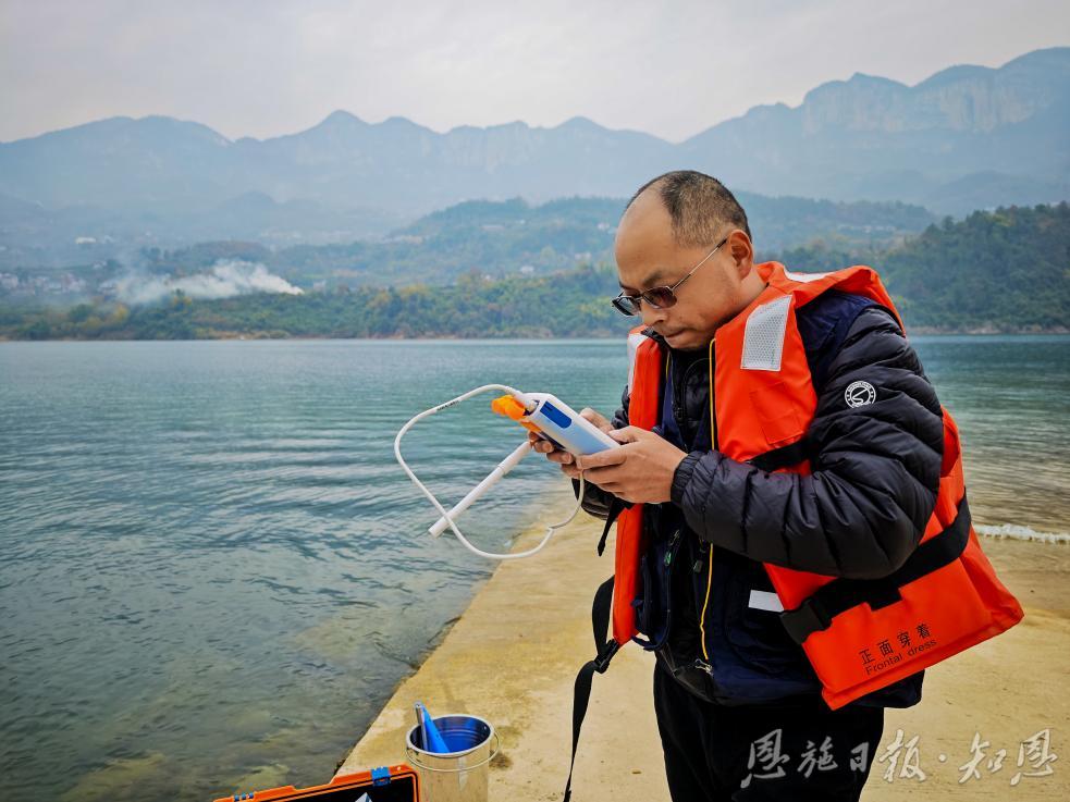 eYiwFsdhm6EVU4Rf.jpg eYiwFsdhm6EVU4Rf.jpg